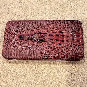 Vintage alligator wallet 7" w x 3.75"h nwot
